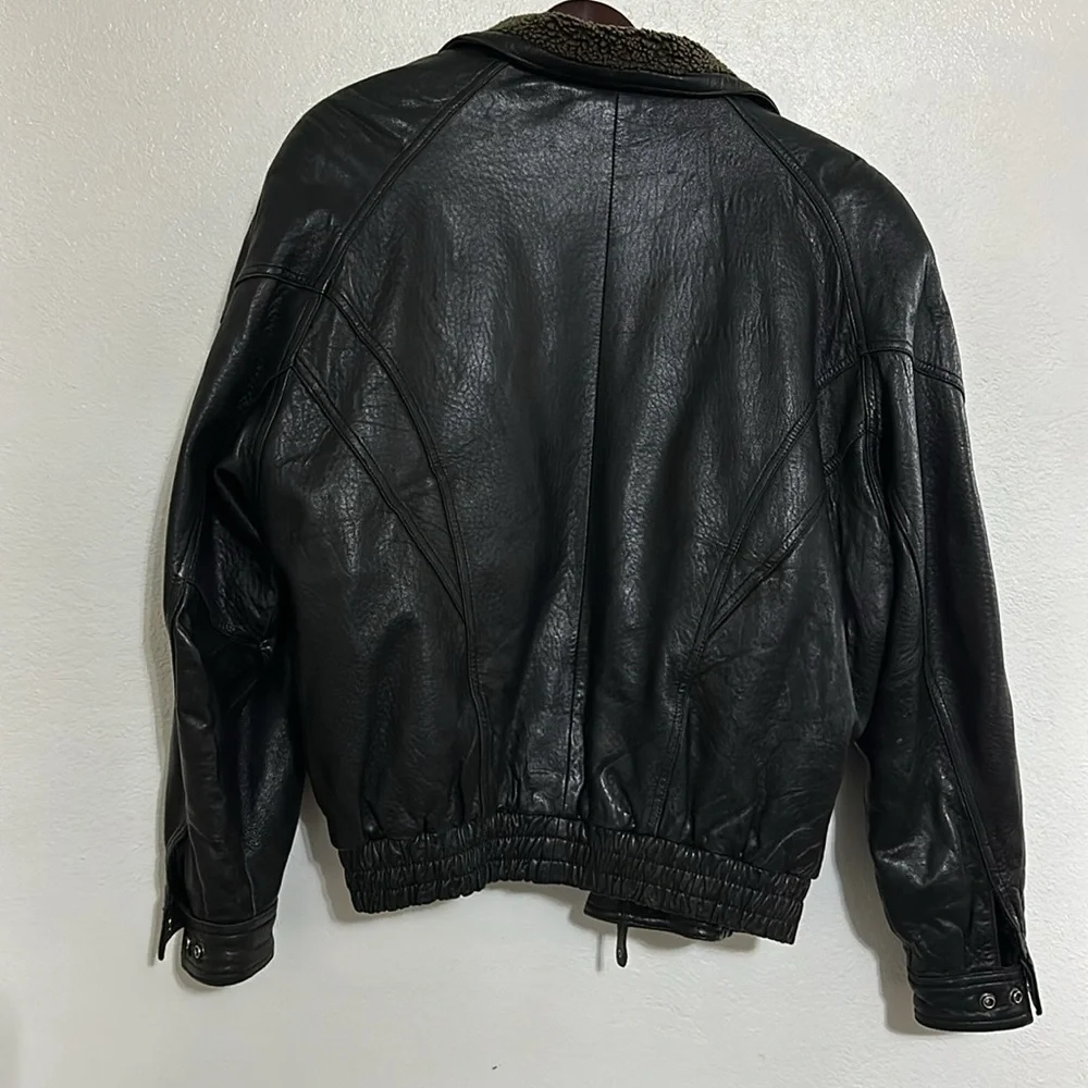 Lucky Leather Co Insulated Leather Jacket, Size Large, in Good Condition, Brown - Picture 6 of 11